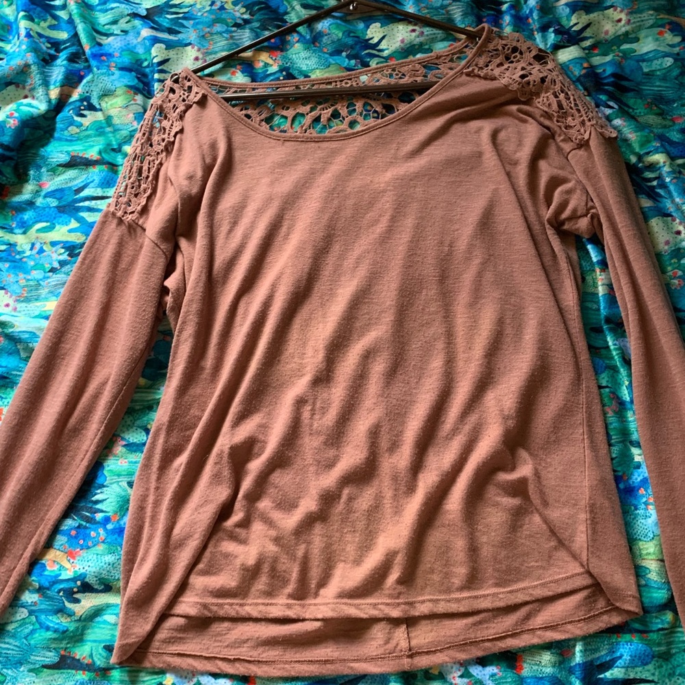 Long sleeve blush shirt